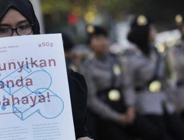 Ινδονησία: Θύελλα αντιδράσεων προκάλεσε η η φυλάκιση έφηβης για παράνομη έκτρωση- Τη βίαζε ο αδερφός της